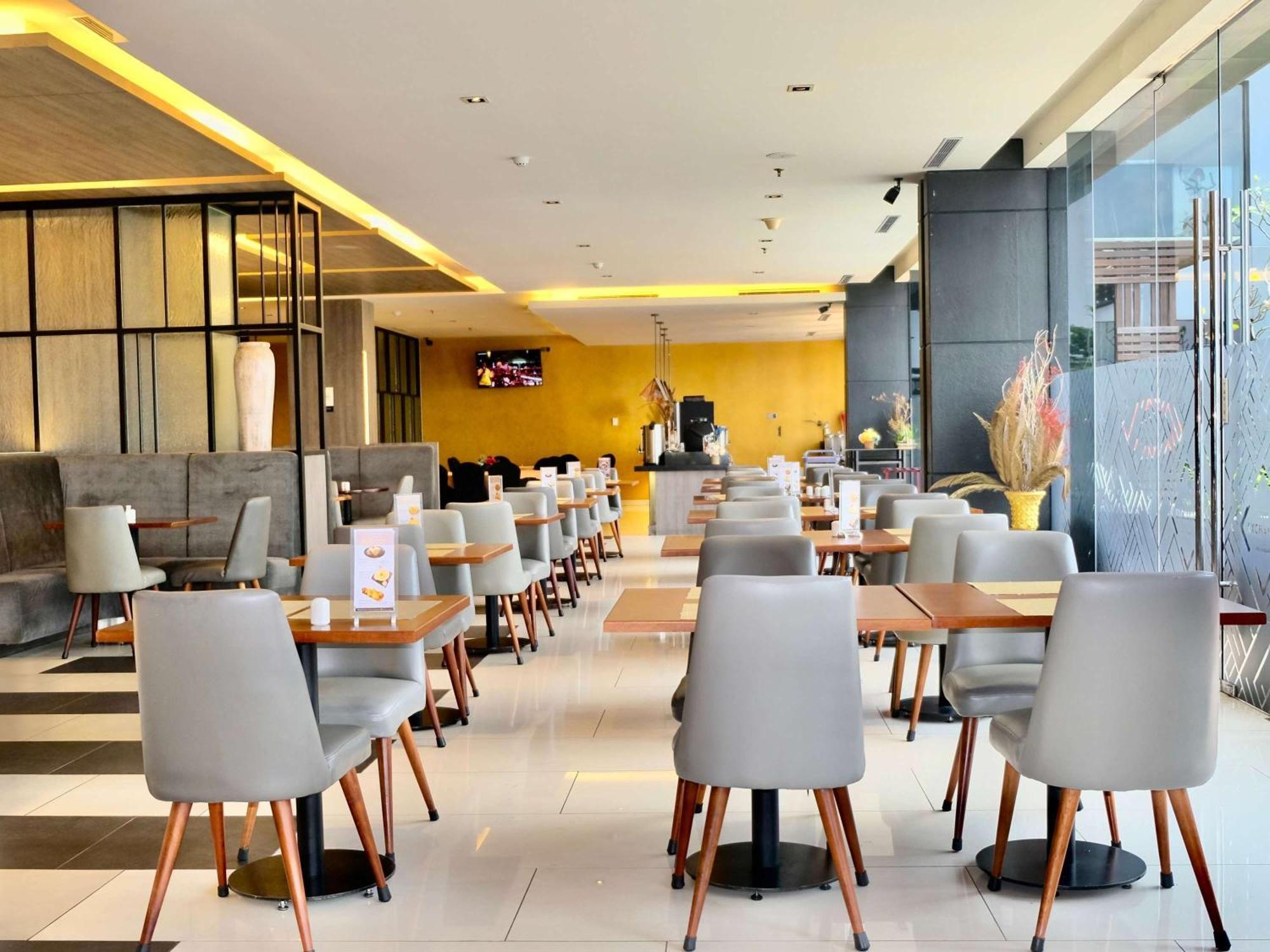 Novotel 4*
